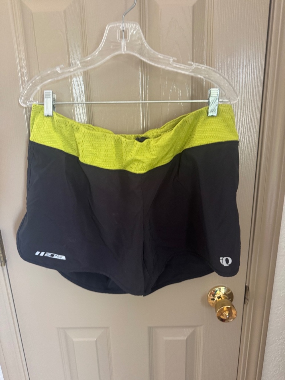 Black & Green women's Pearl Izumi shorts w/ liner Sz XL
